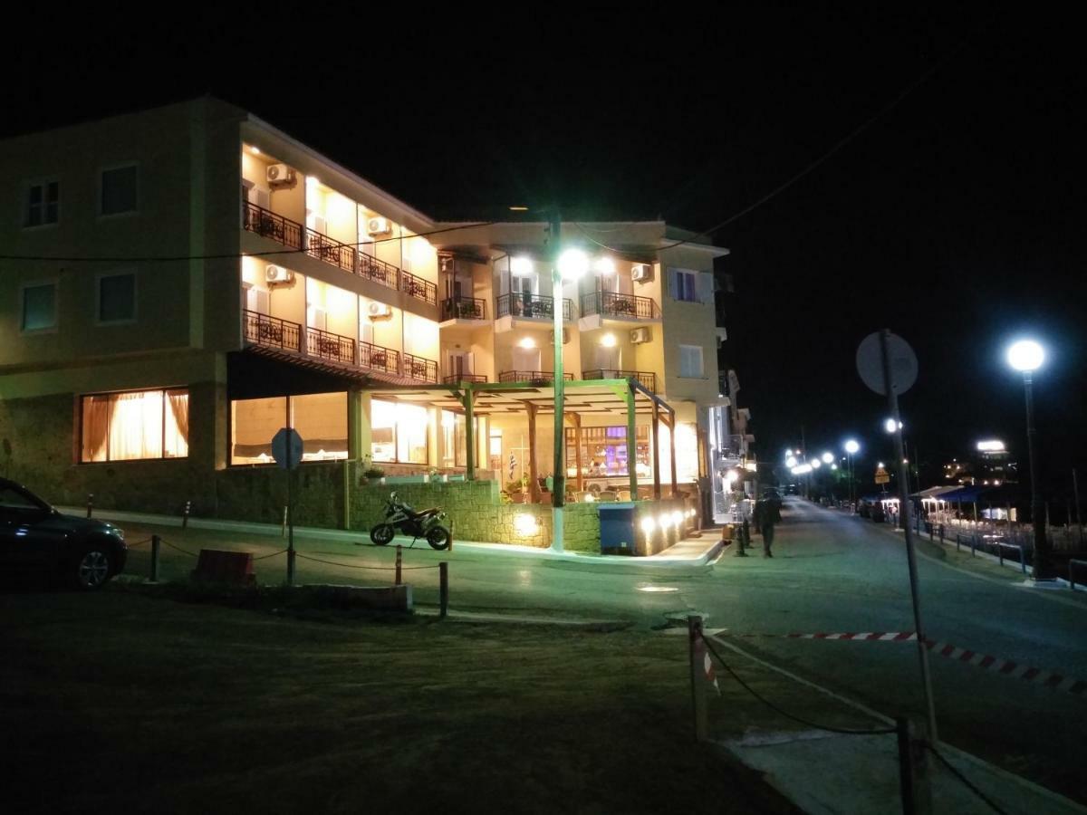 Hotel Miramare Pylos Dış mekan fotoğraf